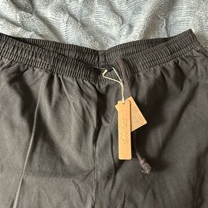 SKIMS wide leg black sweatpants!